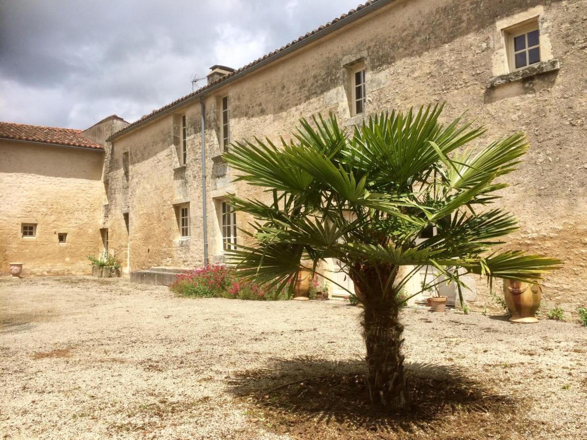 Logis De La Touche Bed & Breakfast Saint-Hilaire-des-Loges Екстериор снимка